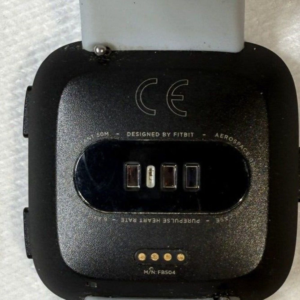 Fitbit Versa Model‎ FB504 - Picture 6 of 6